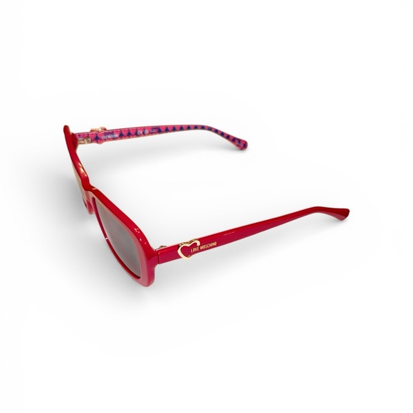 Love Moschino Sunglasses in Fuchsia - Picture 11 of 12